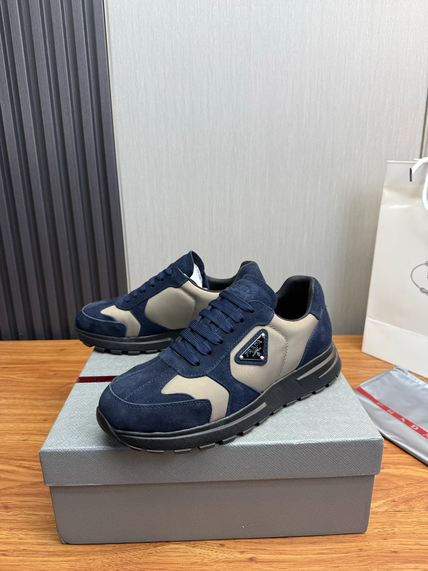 Men's shoes 560💰 [PRADA] Popular items in men's shoe counters, synchronized with the official website, 1 high-quality shipment ✔️Original cowhide + cowhide lining, 1🆚1 replica, original sole, 38-45 (45 customized, non-refundable)